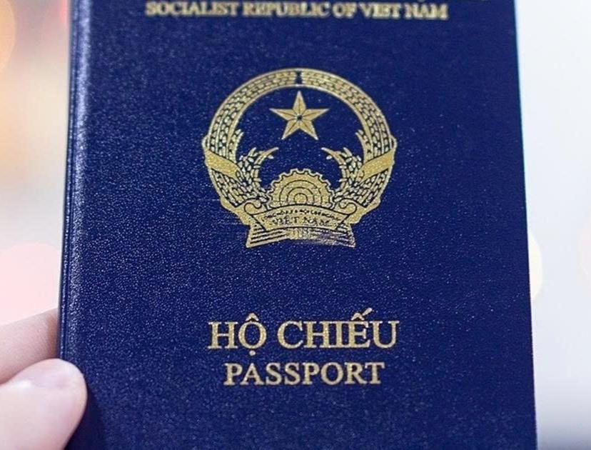Hộ chiếu Việt Nam tụt 3 bậc trên bảng xếp hạng quyền lực thế giới 2026